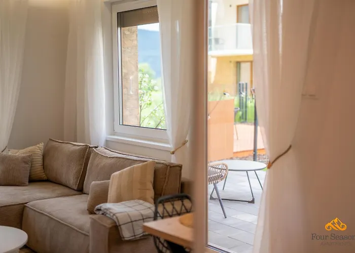 Z Tarasem Blisko Stoku By Four Seasons Daire *